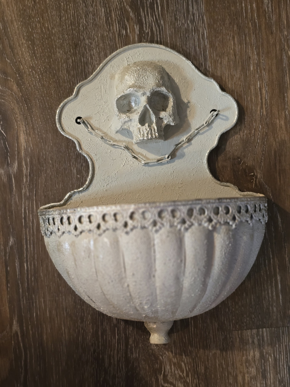 Ashland Cream Skull Wall Pocket Hook